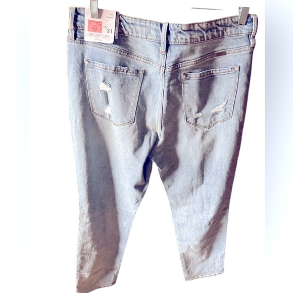 Kancan size 15/31 NWT high rise slim straight distressed light wash denim jean. - Picture 3 of 14